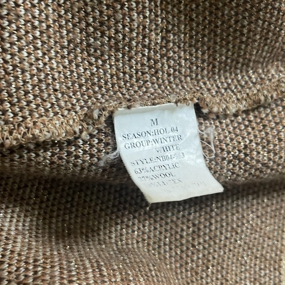 Nancy Bolen sweater - Picture 5 of 5